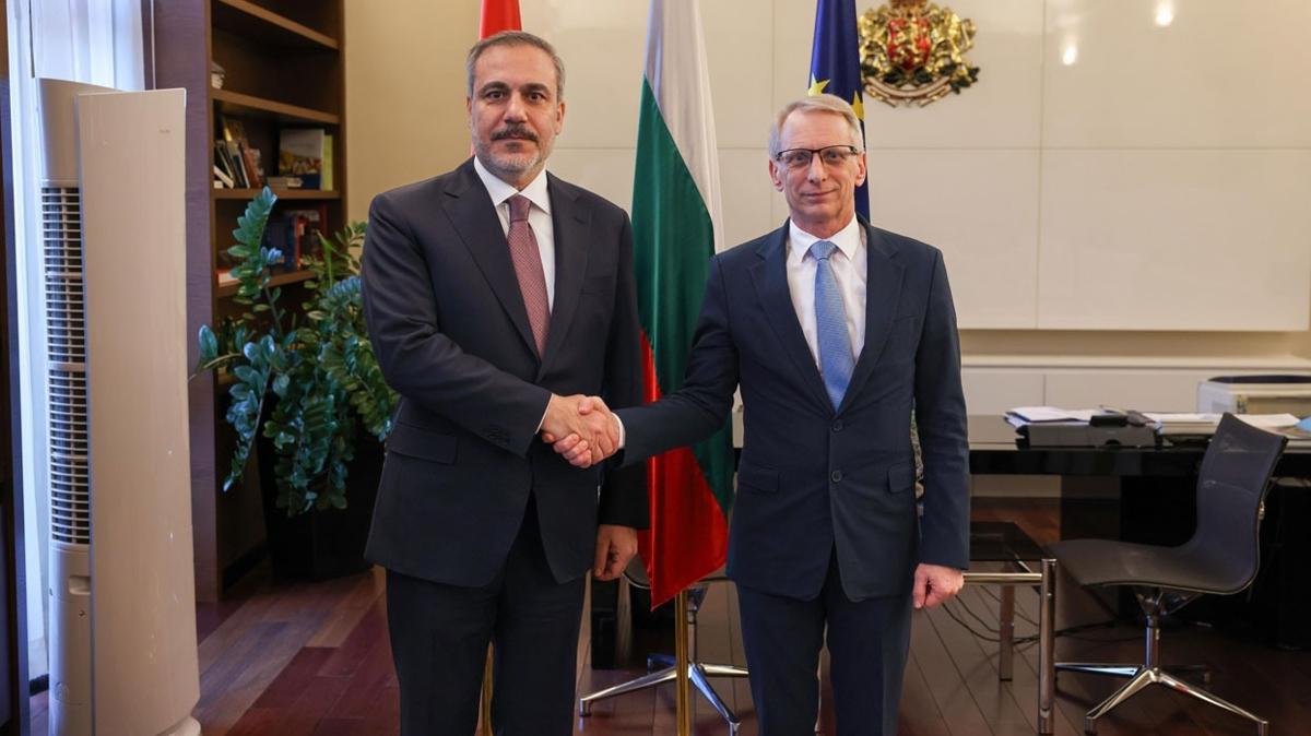 Bakan Fidan, Bulgaristan Babakan Denkov ile grt