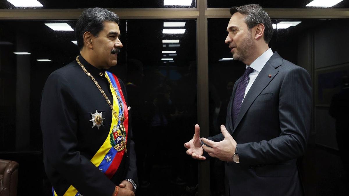Bakan Bayraktar, Venezuela Devlet Bakan Maduro ile bir araya geldi