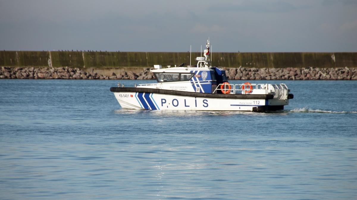 Zonguldak'ta batan geminin kayp personelleri aranyor