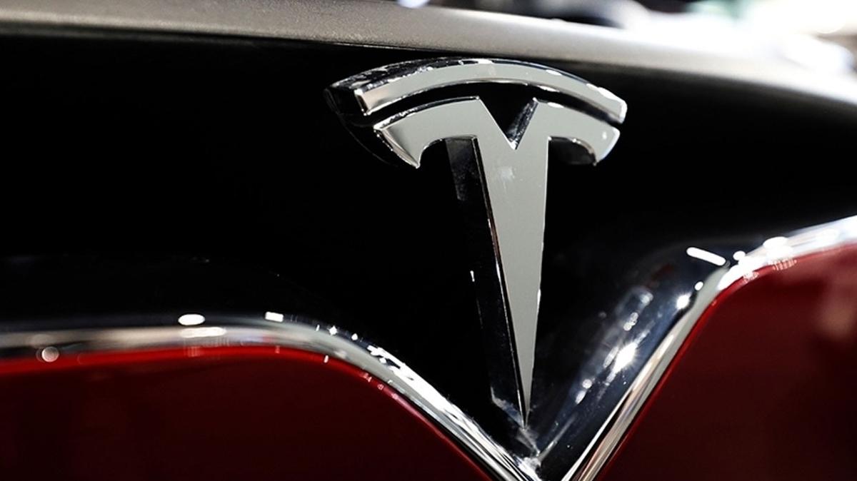 Tesla hatasn kabul etti! Yz binlerce arac geri ard