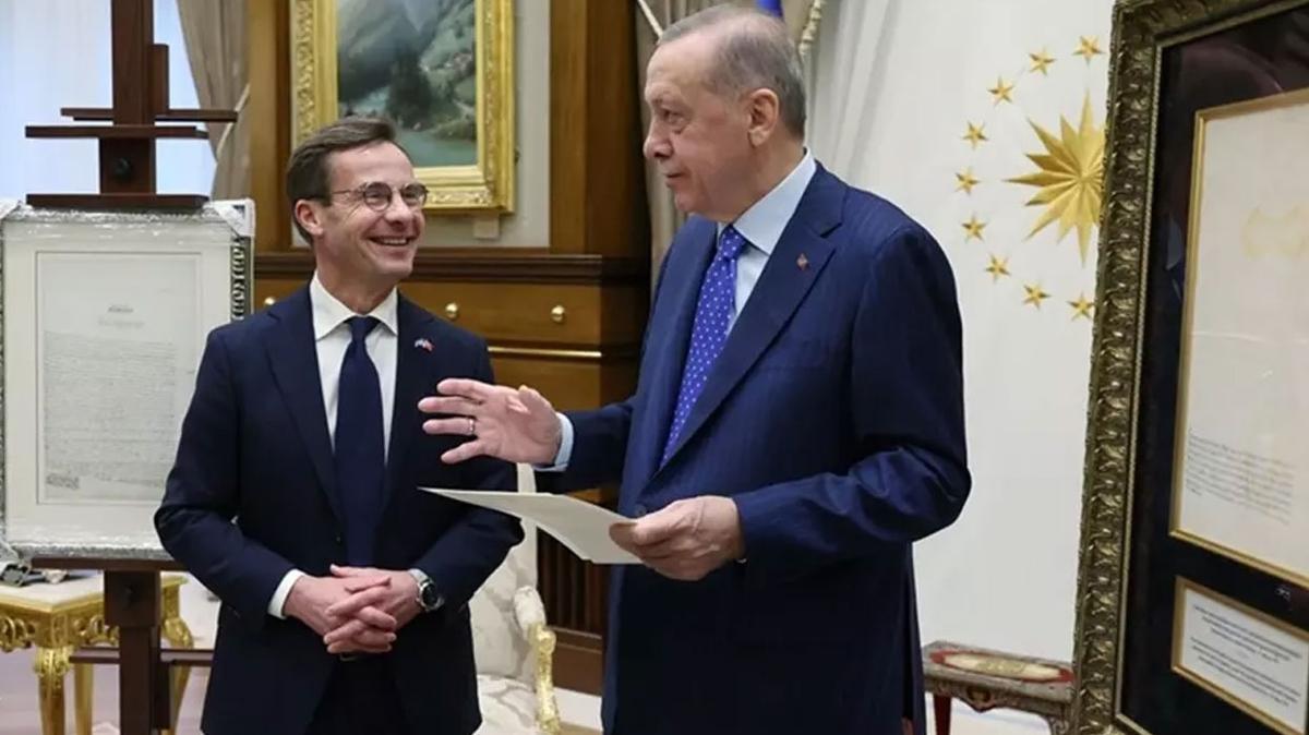 NATO karar sonras ilk temas! Bakan Erdoan sve Babakan Ulf Kristersson ile grt