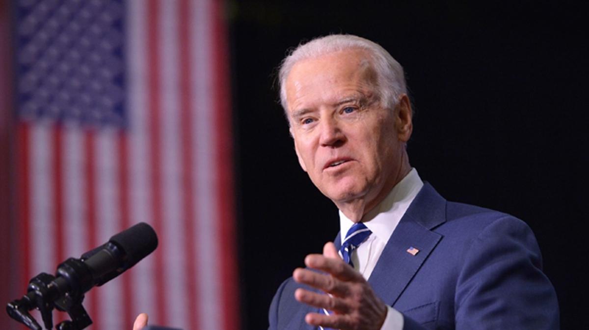 Biden Gney Carolina'da rahat bir galibiyet elde etti