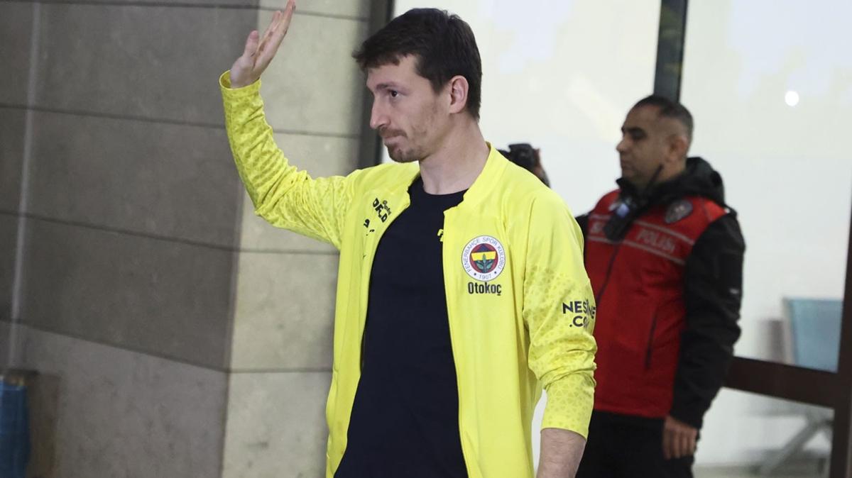 Ve sonunda beklenen oldu! Mert Hakan Yanda transferini resmen duyurdular...