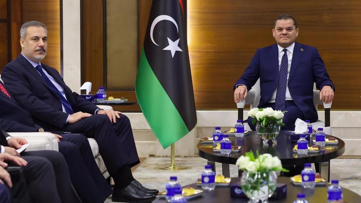 Bakan Fidan'da Libya'da diplomasi trafii! stikrar ve refah vurgusu yapld