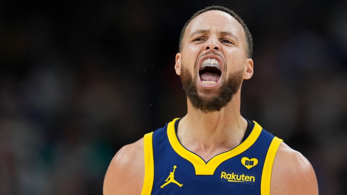 Golden State Warriors deplasmanda Stephen Curry ile kazandı