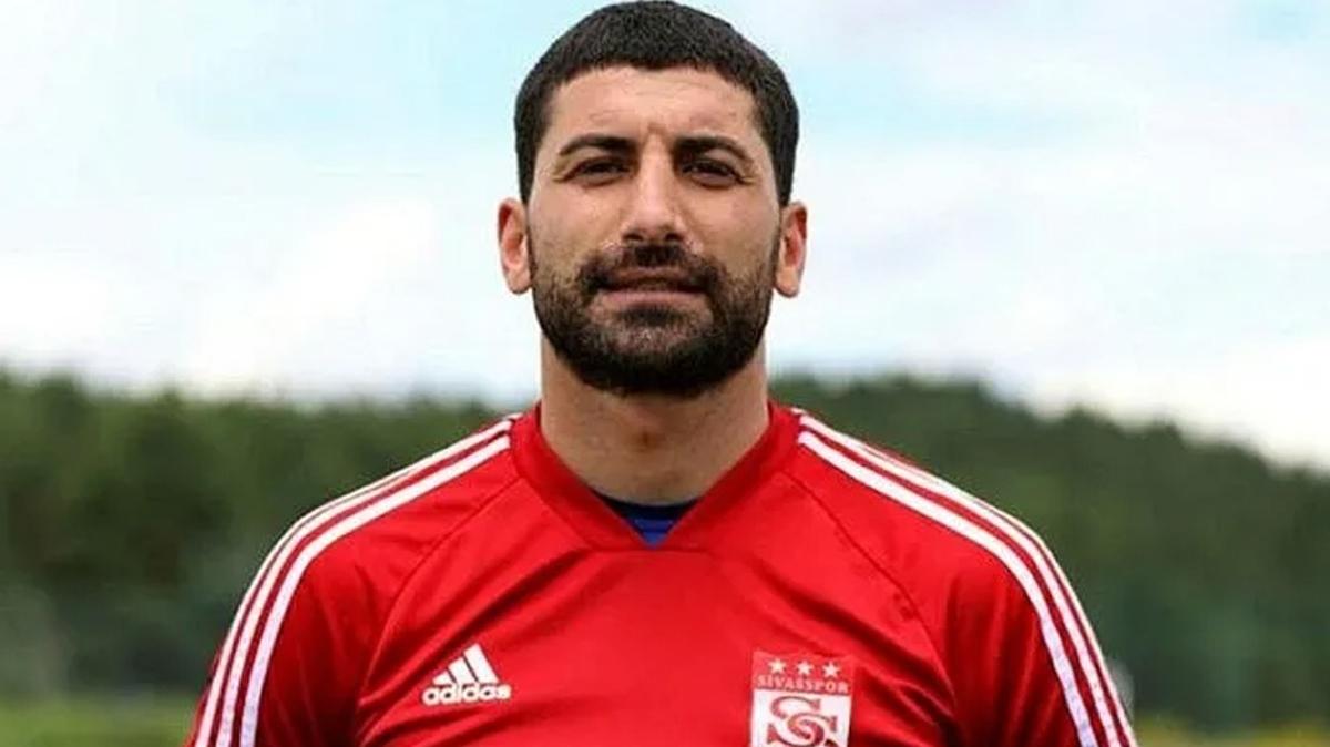 Sivasspor'da kaleci Muammer Yıldırım takımdan ayrıldı