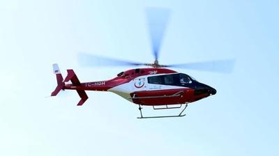 Van'da ambulans helikopter hastaya yetiti