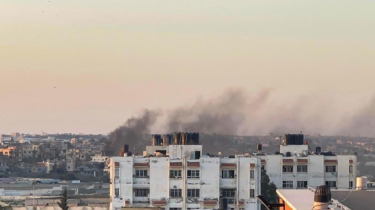 srail gleri Gazze'deki bir hastaneye ate at: 2 can kayb