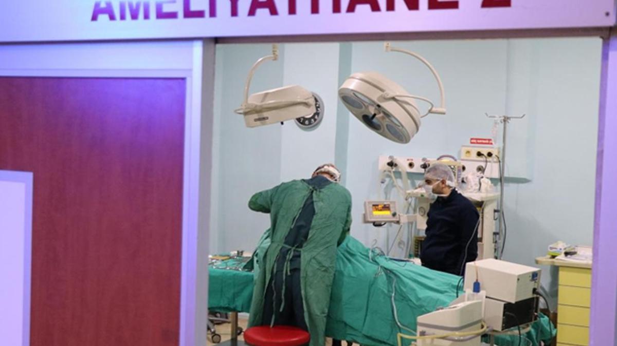 Doktorlar bile hayrete dt! Bakn midesinden ne kt"