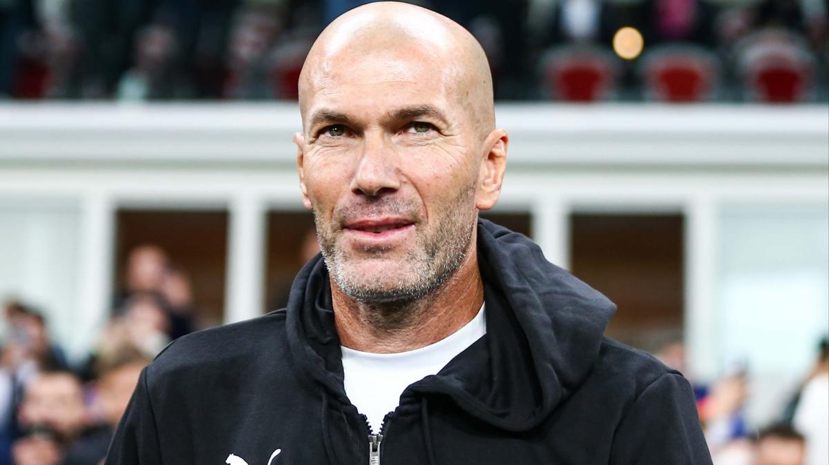 Grmeler balad! Yeni teknik direktr Zinedine Zidane...