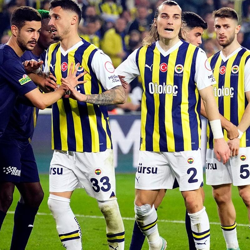 Galatasaray'dan ma sonu fla paylam! 'Utanmazlar'