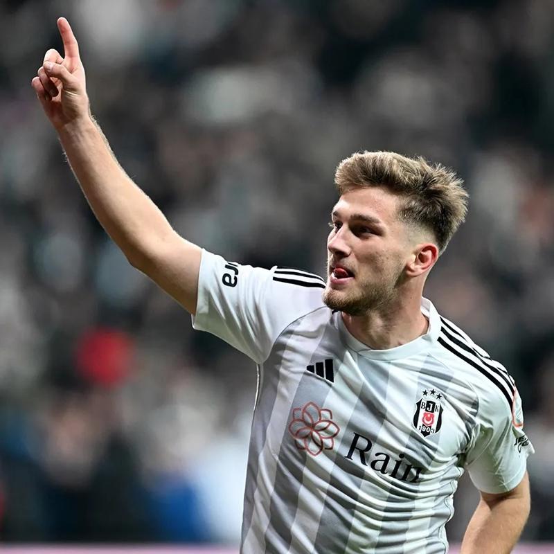 Semih Klsoy izlenmeye devam ediyor