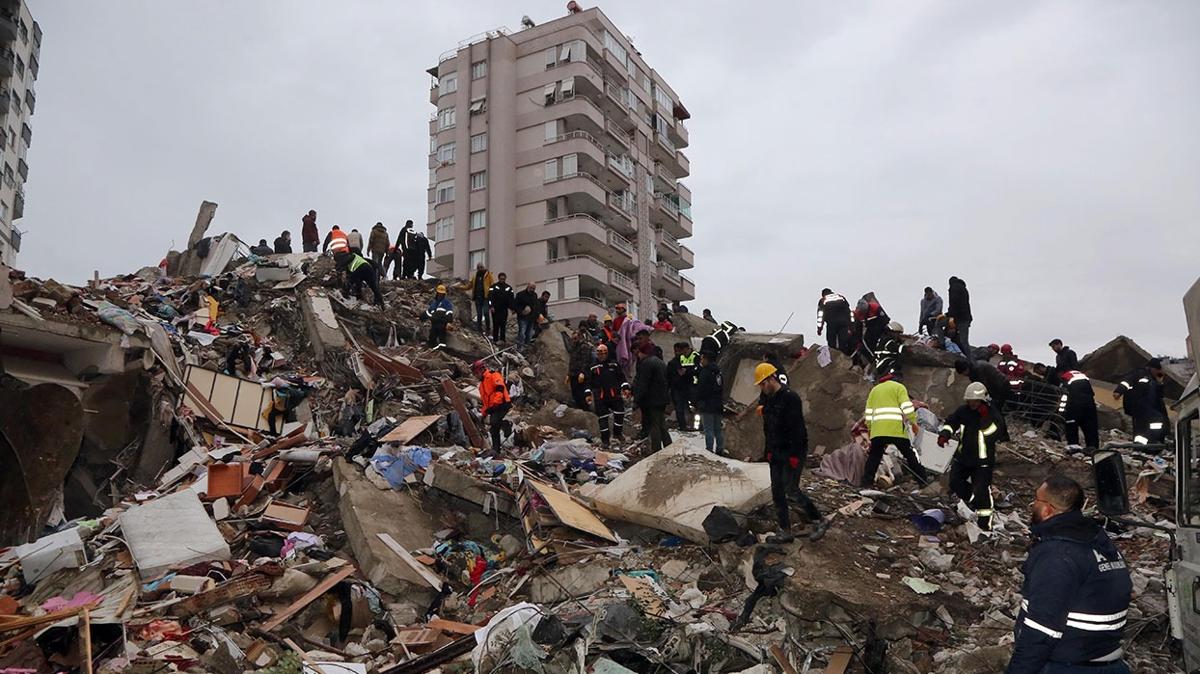 Silahla tehdit edip kolonlar kesmiler