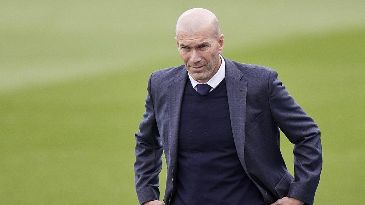Manchester United, hedefi belirledi: Zinedine Zidane