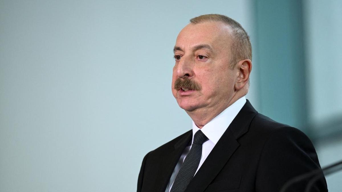 Aliyev'den Azerbaycan kart AB politikaclarna tepki