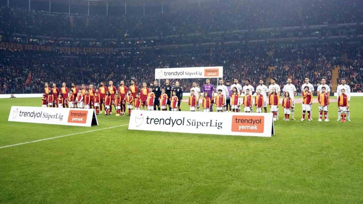 Galatasaray ile Fatih Karagmrk kupada ilk kez rakip