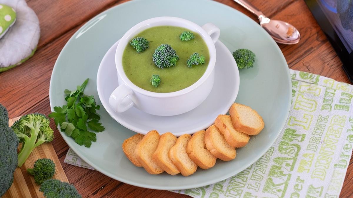 Vitamin deposu brokoli orbas tarifi! Hem diyet hem ifa