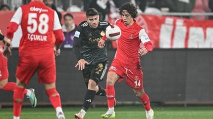 �mraniyespor 2 golle 3 puana uzand�