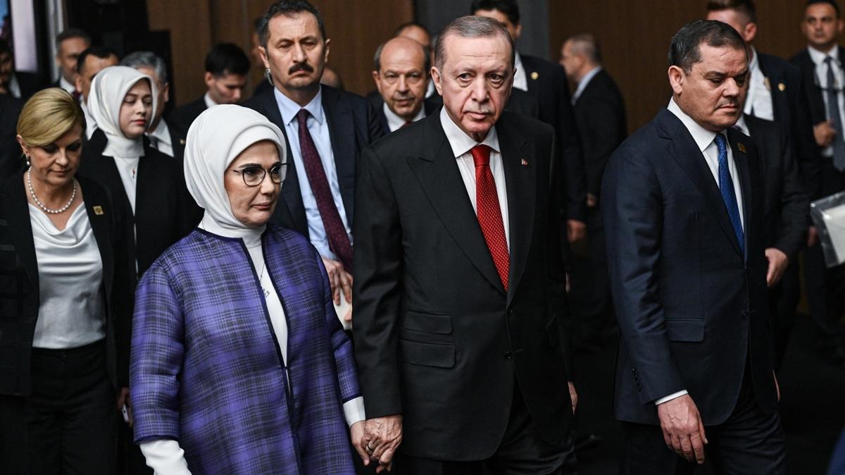 Emine Erdoan, liderler ve lider eleriyle bir araya geldi