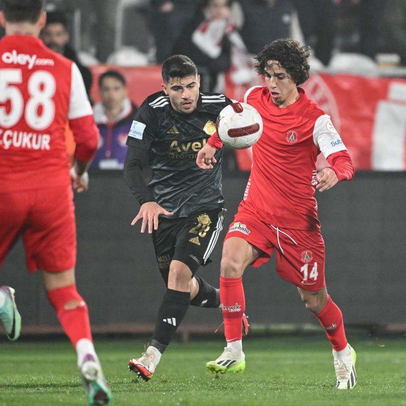 mraniyespor 2 golle 3 puana uzand