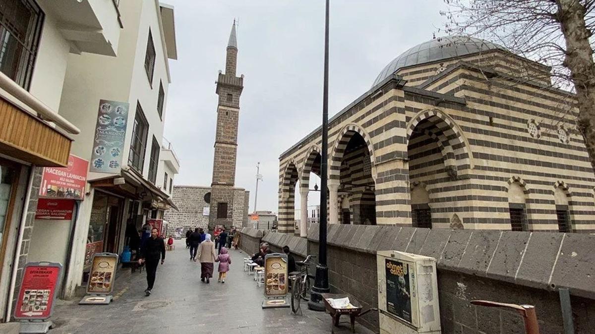 Diyarbakr'da Drt Ayakl Minare'nin restorasyon almalar balad