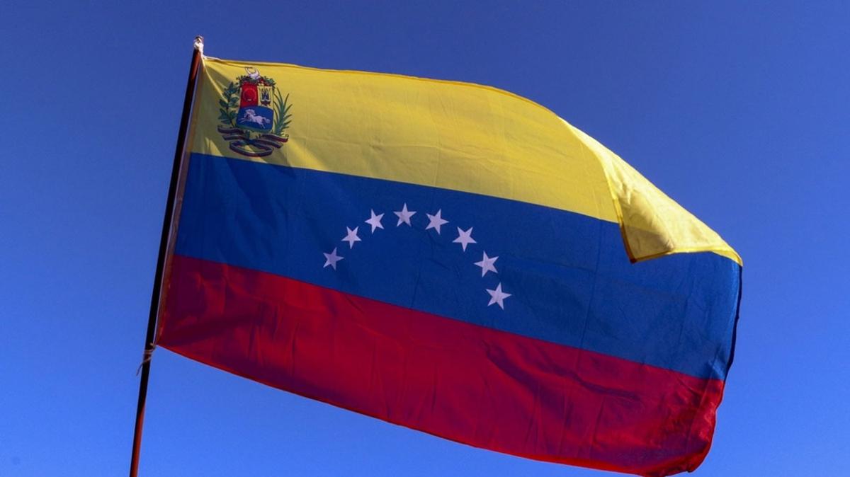 Venezuela'da devlet bakan seim tarihi belli oldu