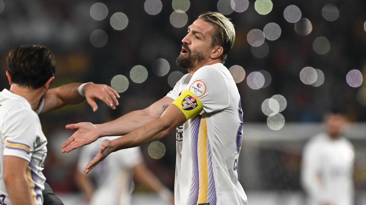 TFF'den Caner Erkin'e 7 ma men cezas!
