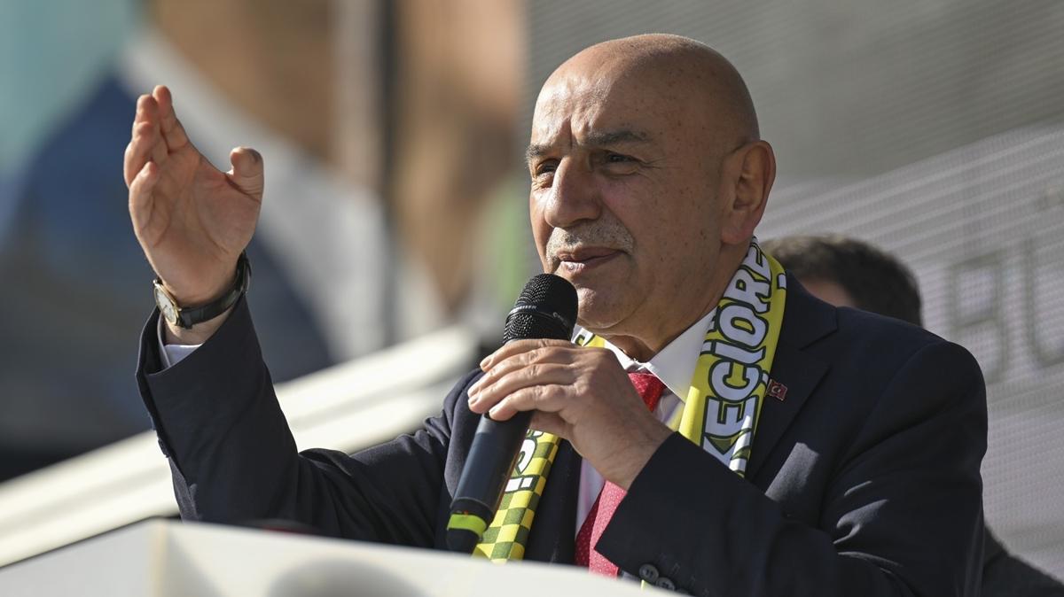 Turgut Altnok stadyum alna katld: Ayrmadan, kayrmadan hizmet yapacaz