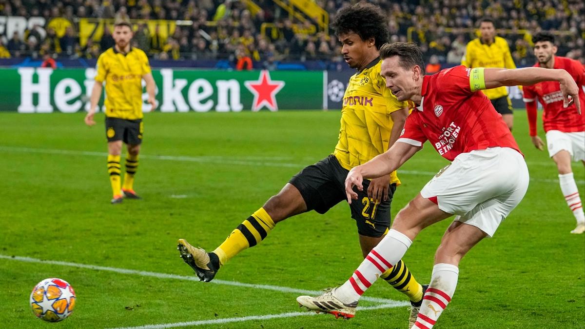 Borussia Dortmund, PSV karsnda iki golle turlad