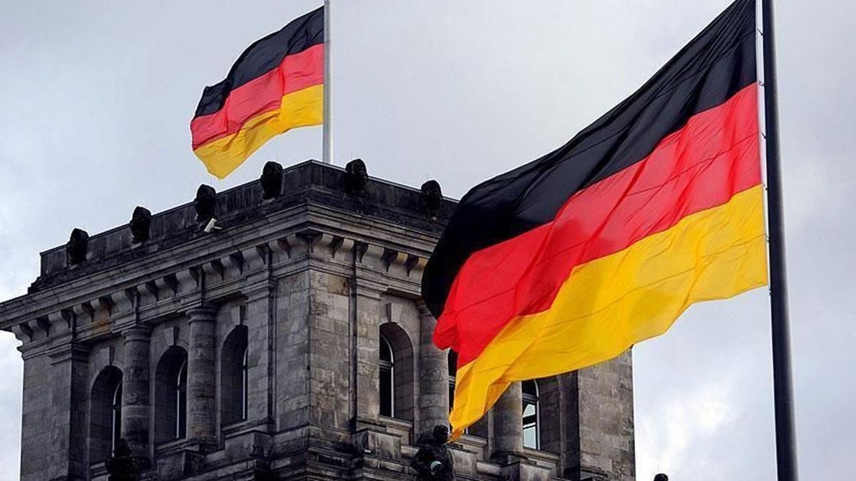 Almanya'da Katolik Kilisesi, cinsel istismar madurlarna tazminat dedi