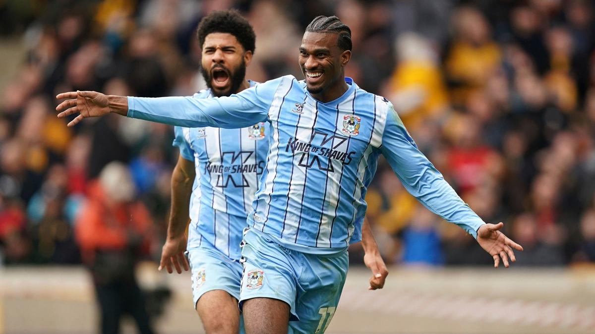 Coventry City, FA Cup'ta yar finale ykseldi