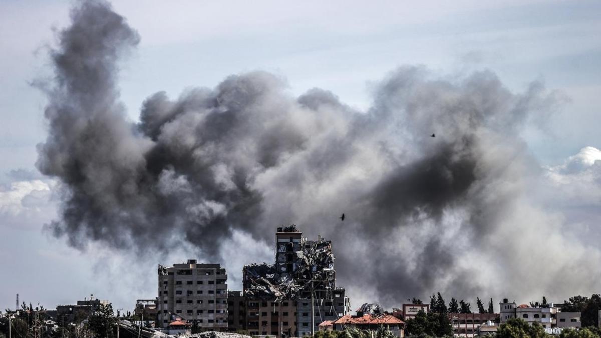 srail Gazze'de evleri hedef ald: 13 Filistinli hayatn kaybetti