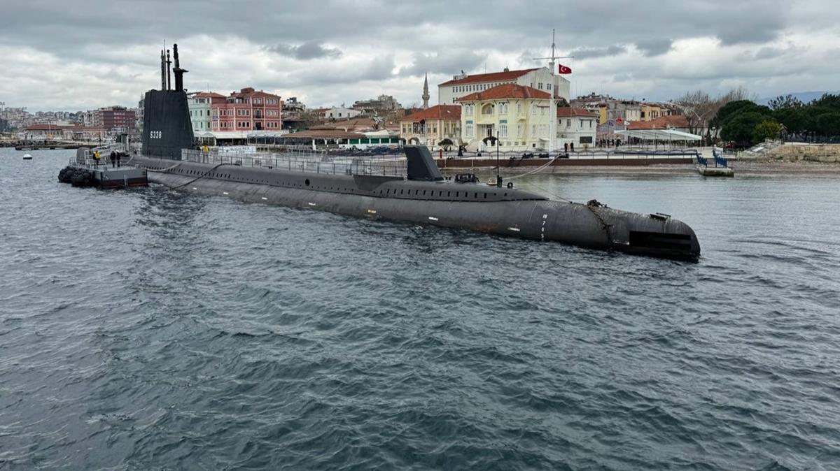 Trkiye'nin ilk denizalt mzesi... TCG Ulualireis ziyarete alyor
