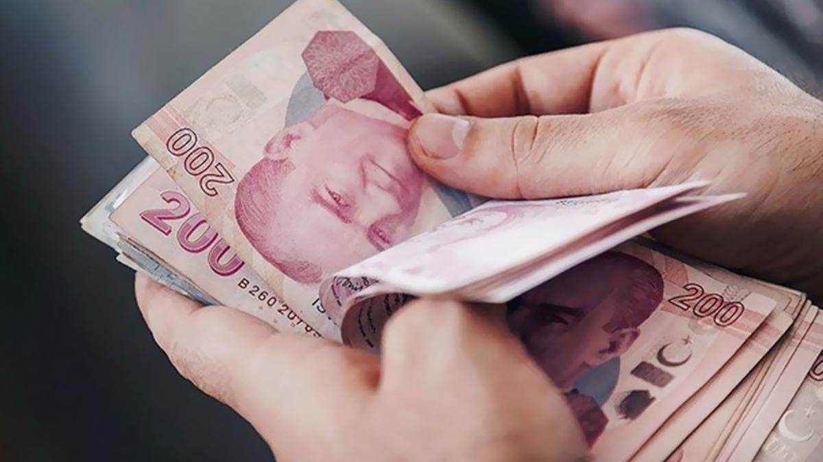 Bayram ikramiyesi kime, ne kadar denecek" te Ba-Kur, EYT ve SSK emekli bayram ikramiyesi deme tarihleri