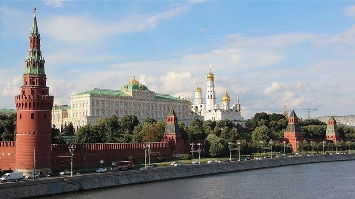 Kremlin: Halk desteinin dzeyi, Putin'in aday olarak mutlak zaferini vurgulad