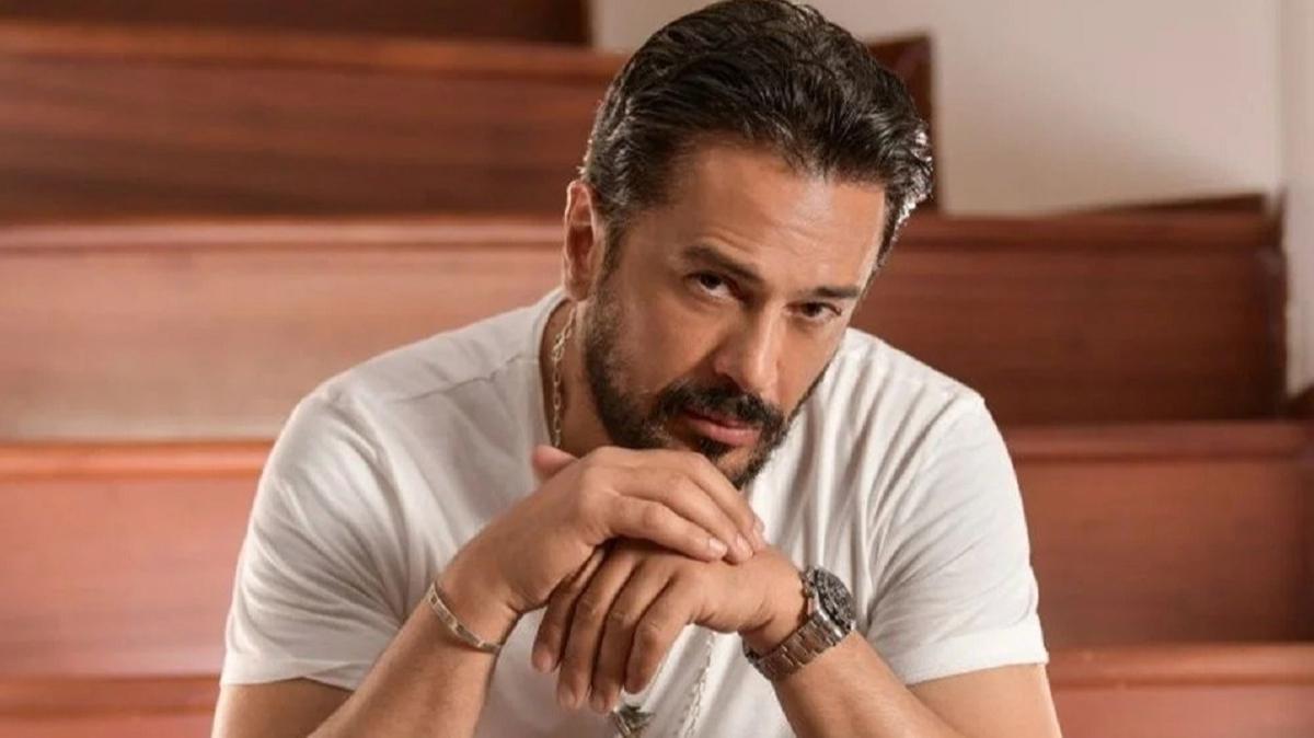 Emre Altu yeenini paylat, her gren oke oldu!