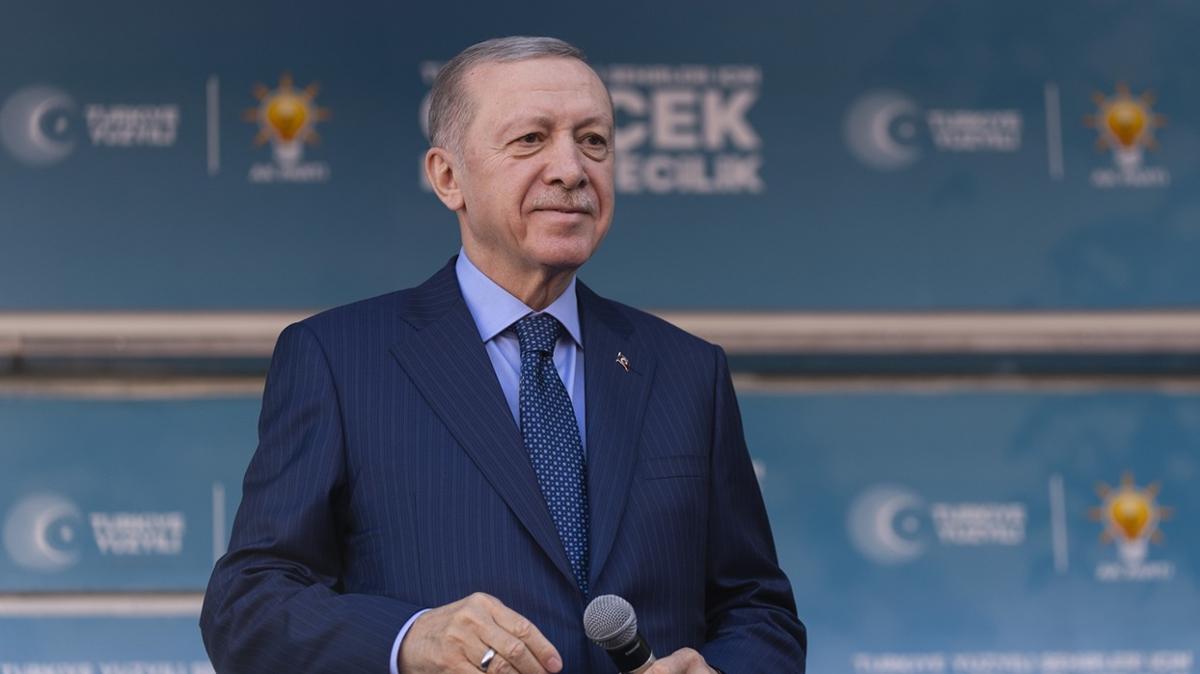 Bakan Erdoan'dan zgr zel'e sert tepki... "Darbeler dnemi kapand"