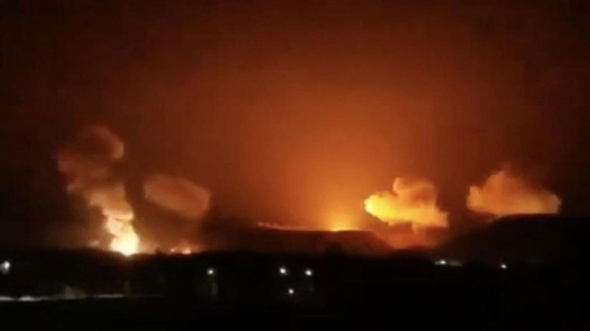 Husiler duyurdu: ABD ve ngilizler Sana'ya saldrlar dzenledi