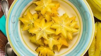 Limondan 10 kat fazla C vitamini ieriyor! Kan ekerini dengede tutan meyve, taneyle satlyor
