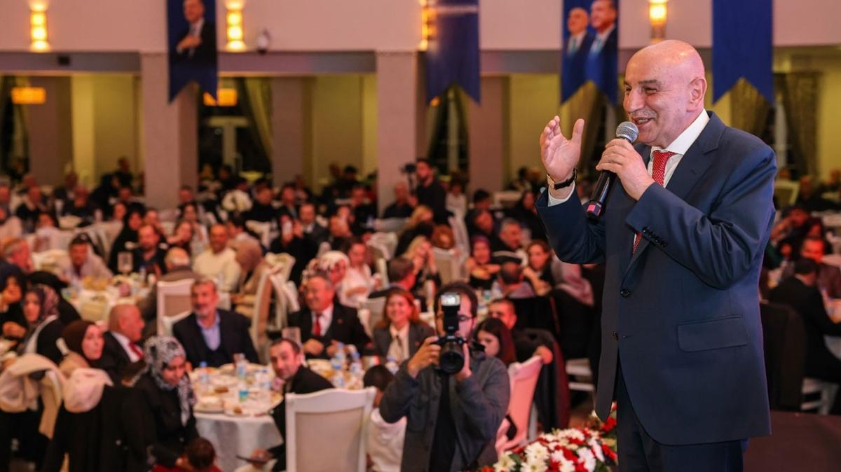 Turgut Altnok'tan Mansur Yava'a sert szler: Londra'ya gndereceiz
