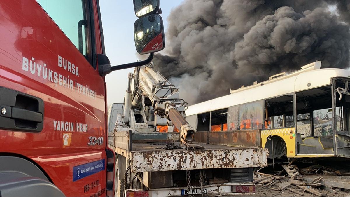 Bursa'da geri dnm tesisinde yangn: 6 otobs kl oldu