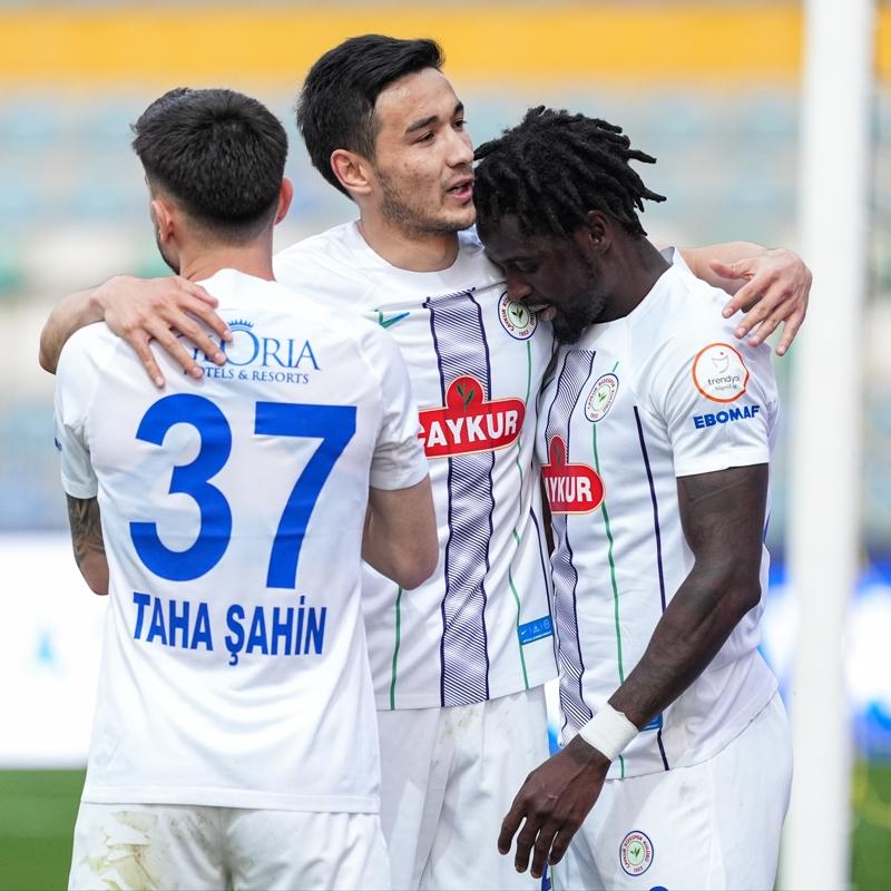 aykur Rizespor'dan stanbulspor deplasmannda 4 goll galibiyet!