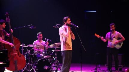 Eurovision'un eski ampiyonu Salvador Sobral stanbul'da konser verdi