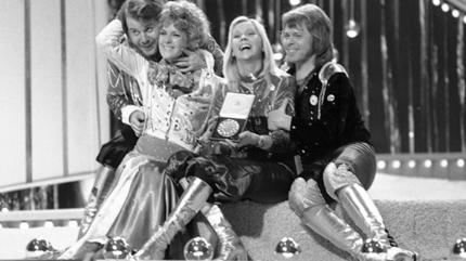 ABBA Eurovision zaferinin 50'nci yln kutlad
