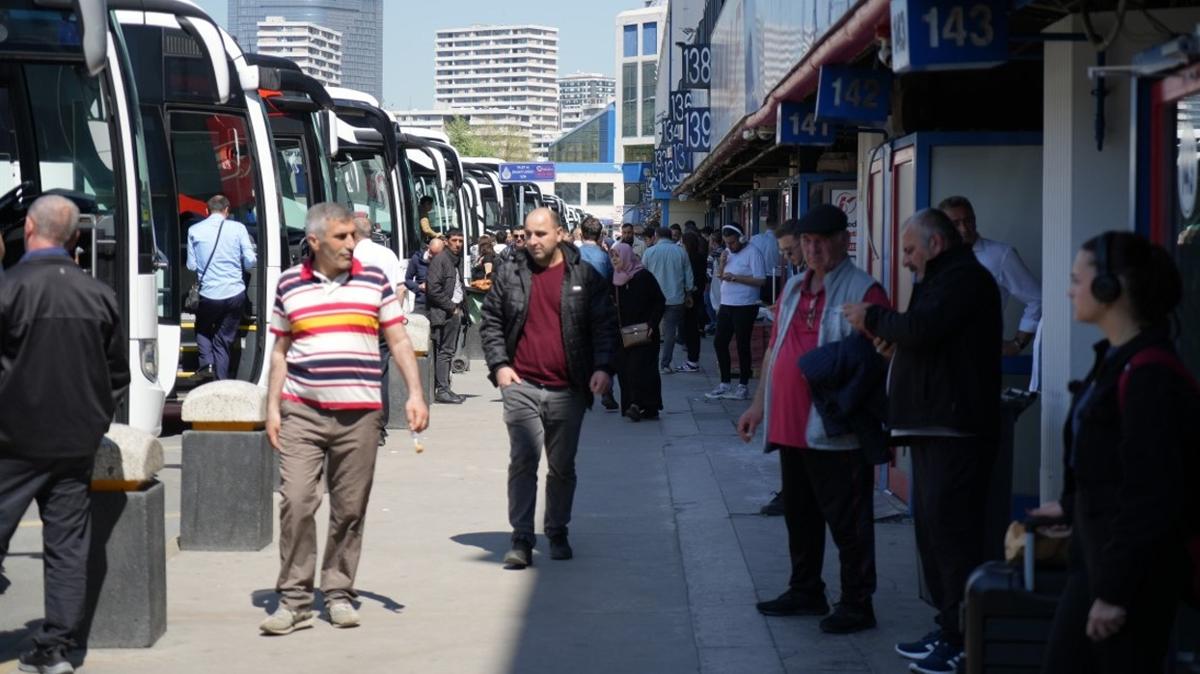 Otogarlarda 'bayram' younluu sryor