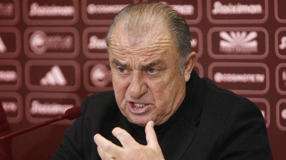 Fatih Terim ortalığı yıktı! Yunanistan'da yer yerinden oynadı...