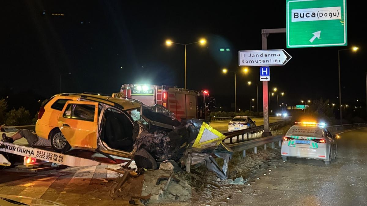 zmir'de taksi bariyerle arpt: 1 kii hayatn kaybetti