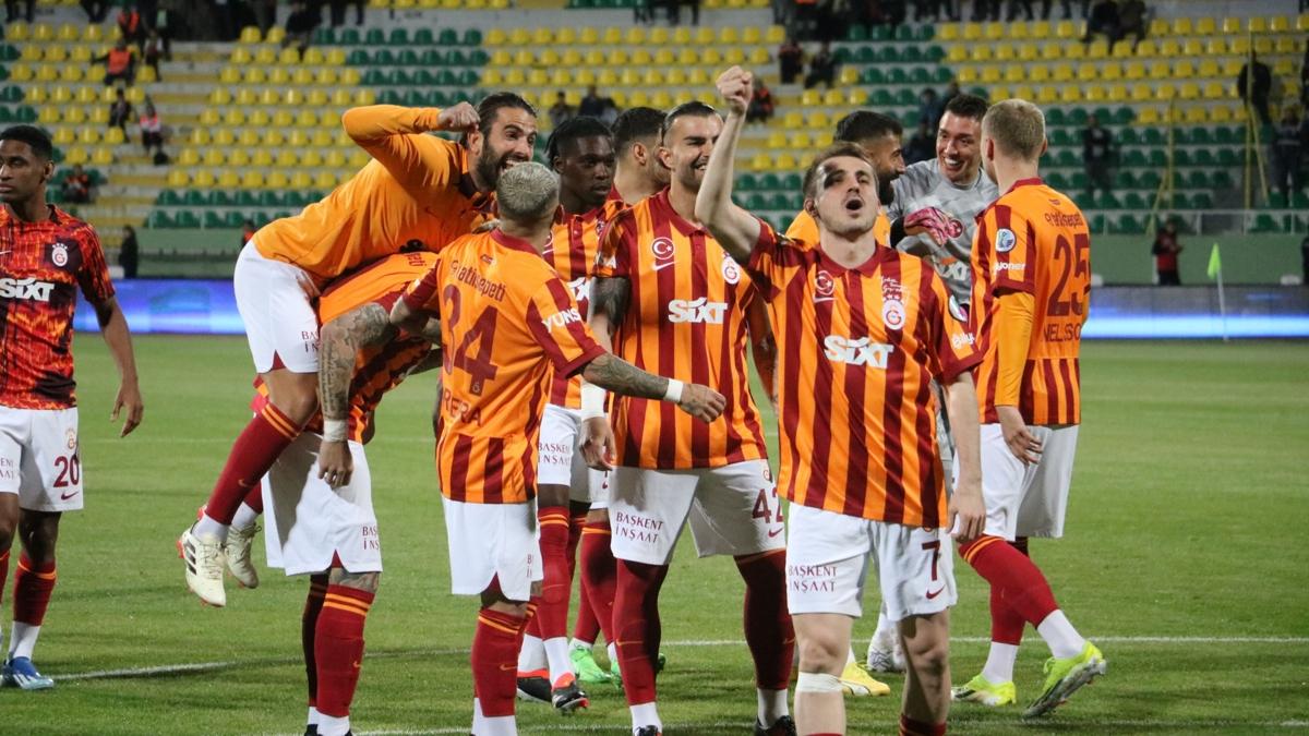 Galatasaray'da Alanyaspor ncesi 6 isim kart snrnda