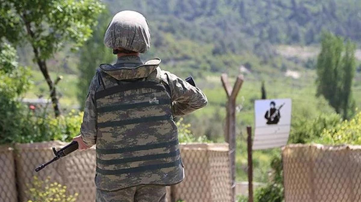 PKK/PYD'li terrist Suriye snrnda yakaland