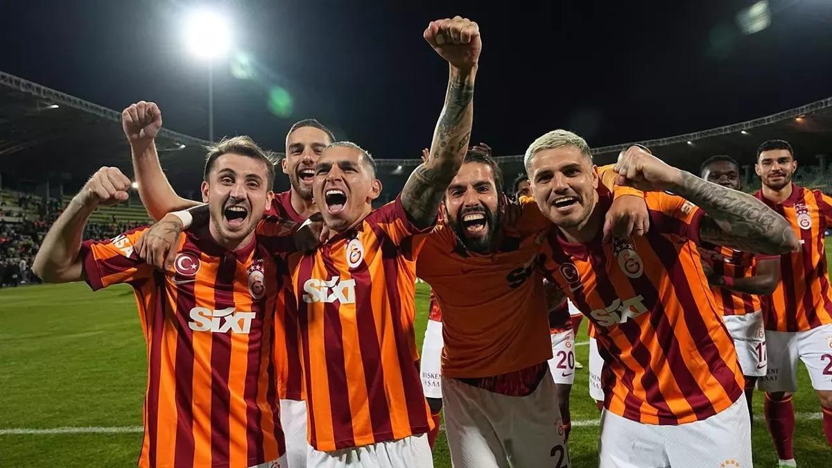 Galatasaray,+S%C3%BCper+Kupa%E2%80%99y%C4%B1+kutlayacak%21;